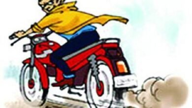 Photo of अपार्टमेंट में खड़ी दोपहिया हुई चोरी