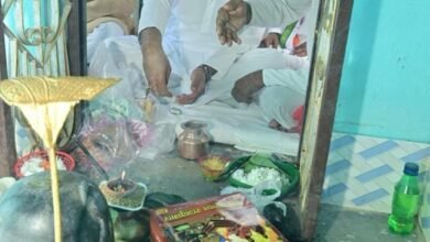 Photo of मुख्यमंत्री ने ग्राम मुक्ता के शिव मंदिर में किए दर्शन