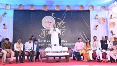Photo of भेंट-मुलाकात : गोबर खरीदी बनी गौपालकों के लिए आय का जरिया-मुख्यमंत्री बघेल