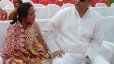 Photo of इस विधायक महोदया के पति ने की उनसे राजनीती छोड़ने की अपील,क्या पति की बात मानेंगी या फिर अपनी मनमानी ही चलाएंगी ?
