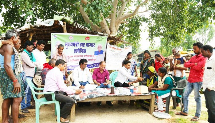 हाट बाजार क्लीनिक से मिल रही बेहतर स्वास्थ्य सुविधाएं 1 Better health facilities are available from Haat Bazar Clinic