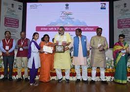 प्रोजेक्ट उन्नति से ग्रामीणों का हो रहा कौशल विकास 1 download