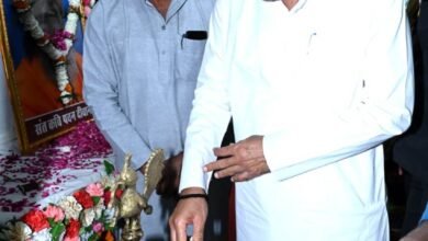 Photo of राजधानी में आयोजित संत कवि पवन दीवान श्रद्धांजलि सभा एवं सम्मान समारोह में शामिल हुए मुख्यमंत्री