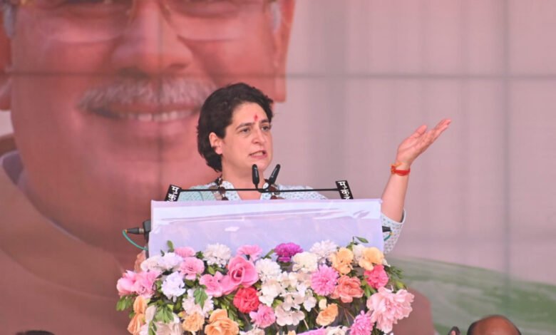 जगदलपुर में प्रियंका गांधी का संबोधन 1 1681382239 c3ce4204bbdd85d98b1a