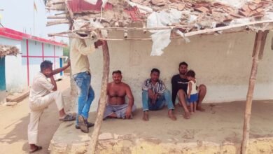 Photo of बेमेतरा के बिरनपुर में लौट रहा अमन चैन ,ग्रामीणों को दी जा रही राशन-पानी और स्वास्थ्य की सुविधा 