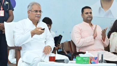 Photo of बेरोजगारी भत्ता देने से ज्यादा खुशी तब होगी जब आपके हाथ में रोजगार होगा : मुख्यमंत्री बघेल