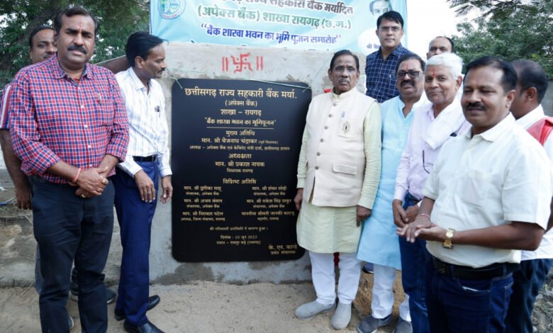 छत्तीसगढ़ सरकार किसानों के हित में कर रही लगातार काम- बैजनाथ चंद्राकर 1 1686491419 21ba74bd4235f0081c9f