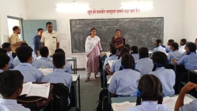 Photo of कलेक्टर ने स्कूलों के मरम्मत और जीर्णोद्धार कार्यों का अवलोकन किया