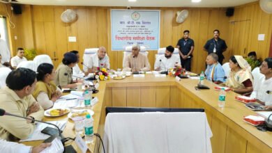 Photo of सभी अधिकारी और डॉक्टर संवेदनशीलता के साथ काम करें – उप मुख्यमंत्री टी.एस. सिंहदेव