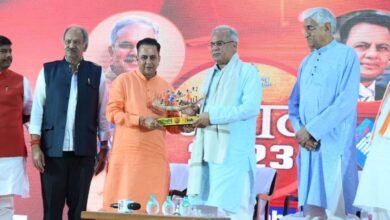 Photo of छत्तीसगढ़ महतारी की इस धरा की सेवा करें और नवा छत्तीसगढ़ गढ़े:- मुख्यमंत्री भूपेश बघेल