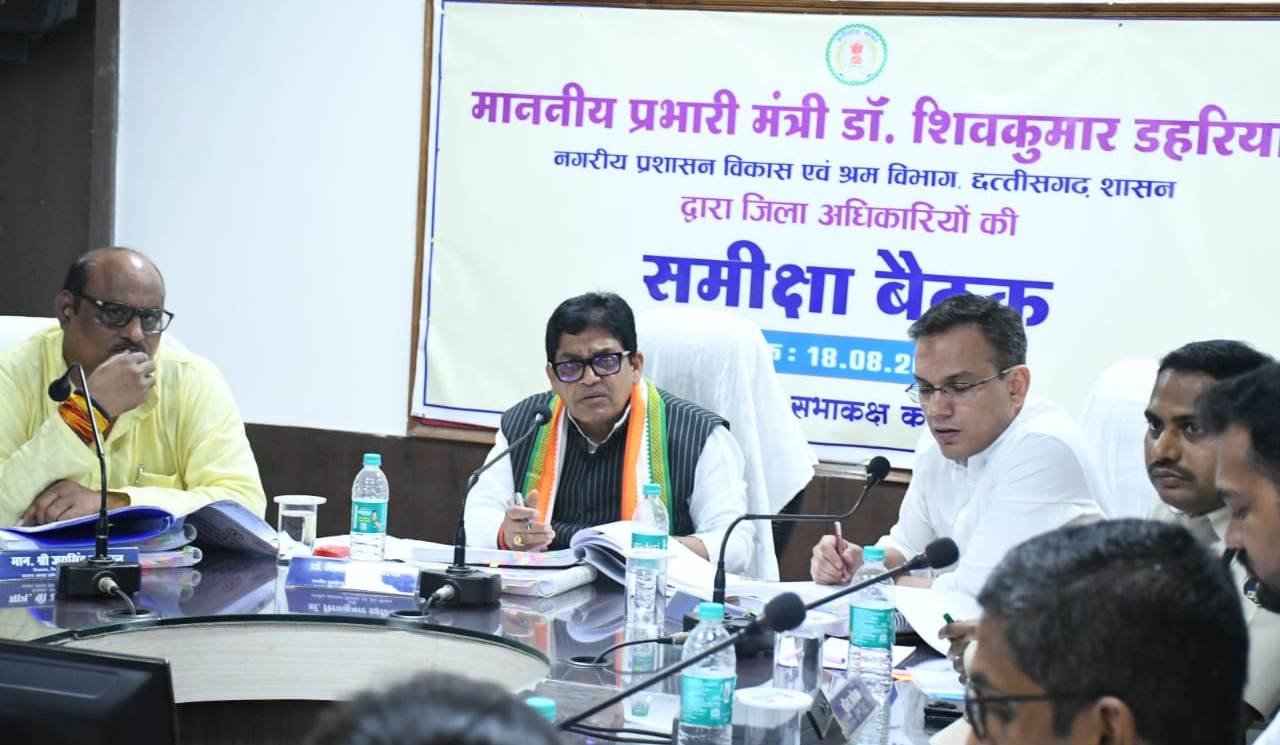 Dissatisfied with the progress of construction works, instructions given to issue notice to RES and DEO