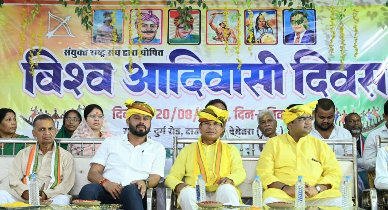 Shaheed Veer Narayan Singh Chowk and Sarva Adivasi Samaj Mangal Bhawan did Bhoomi Poojan