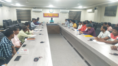 Photo of कलेक्टर ने आगामी खरीफ विपणन वर्ष 2023-24 में सुव्यवस्थित धान खरीदी के संबंध में सहकारी समितियों की ली बैठक