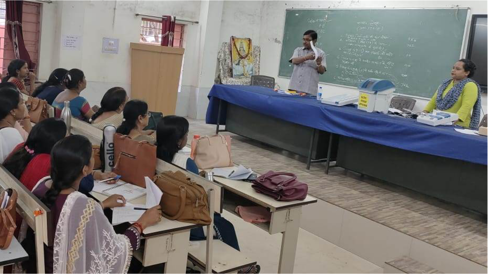 Training, given to, collector, women, presiding, officers,