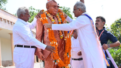 Photo of  संविधान को सर्वोच्च मानते हुए इसकी रक्षा करना सभी की जिम्मेदारी, क्योंकि संविधान हमें अधिकार सम्पन्न बनाता है