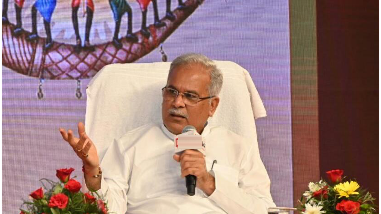 There is a smile, on 3 crore faces ,due to ,decentralization, of schemes in Chhattisgarh.,