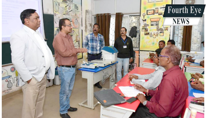 सामान्य प्रेक्षक एम मल्लिकार्जुन नायक ने मतदान कर्मचारियों के द्वितीय चरण के प्रशिक्षण कार्यक्रम का किया अवलोकन 1 General Observer, Shri M Mallikarjuna Nayak, observed, the ,second phase, training program, of ,polling staff,