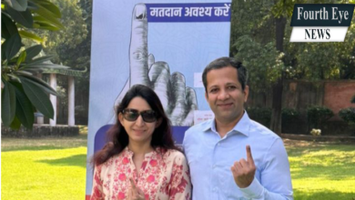 Photo of जनसंपर्क सचिव सिद्धार्थ कोमल परदेशी ने आज सपरिवार अपने मताधिकार का प्रयोग किया