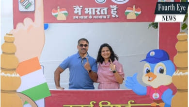 Photo of जनसंपर्क एवं परिवहन आयुक्त दीपांशु काबरा ने आज सपरिवार अपने मताधिकार का प्रयोग किया