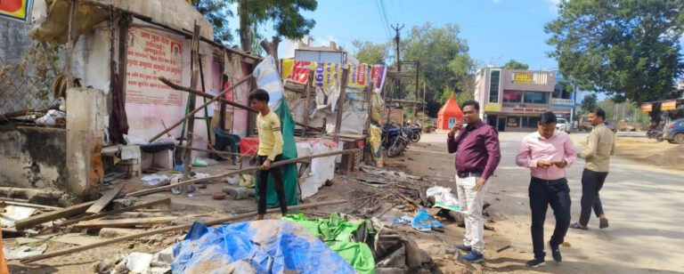 Illegal encroachers, instructed, to, remove, encroachment, themselves,