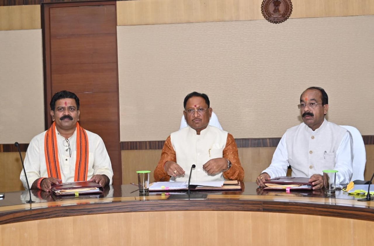 The, first cabinet,meeting, of the, new government, started, today at, Mahanadi Bhawan, Nava Raipur, under the, chairmanship, of, Chief Minister, Vishnudev Sai,