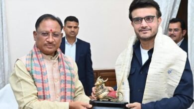 Photo of छत्तीसगढ़ के मुख्यमंत्री विष्णुदेव साय से मिले पूर्व इंडियन क्रिकेटर सौरव गांगुली