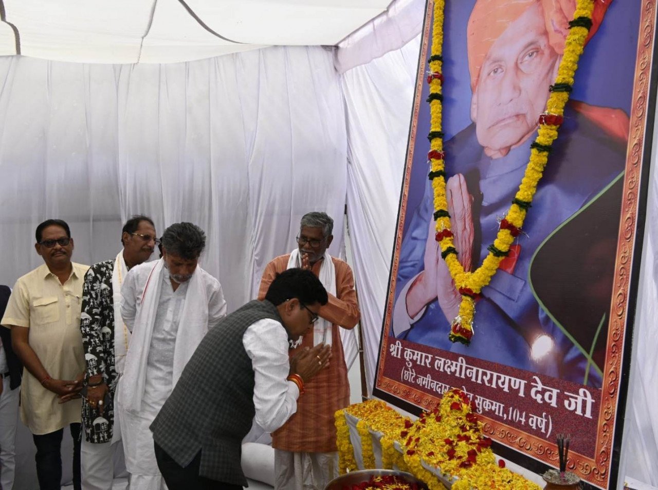 Health, and ,Revenue, Minister, paid tribute, to late, Kumar Lakshmi Narayan Dev,