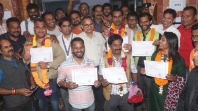 Photo of रायपुर प्रेस क्लब चुनाव 2024: दिग्गजों को मात देकर प्रफुल्ल ठाकुर बने अध्यक्ष, संकल्प पत्र के 33वें बिंदू पर अब सबकी नजर