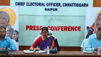 Photo of मुख्य निर्वाचन पदाधिकारी ने राजनीतिक दलों के प्रतिनिधियों की ली बैठक