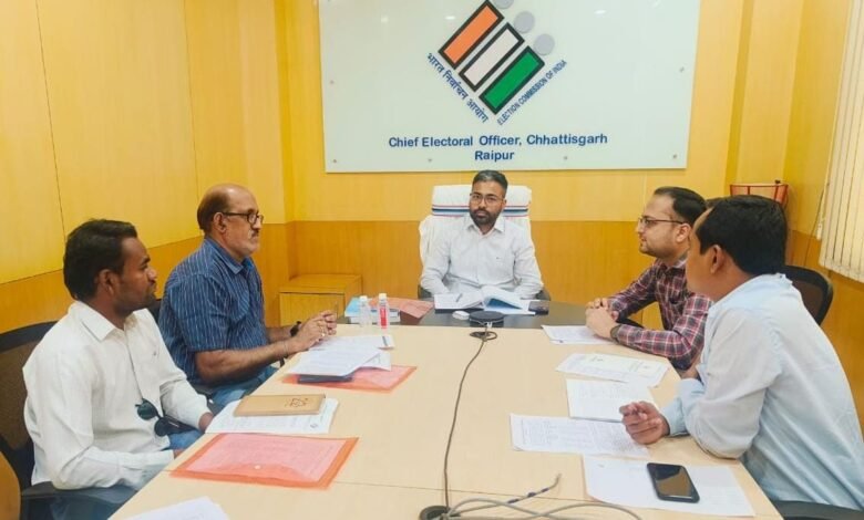 लोकसभा निर्वाचन-2024 : सेवा मतदाताओं से प्राप्त डाक मतपत्रों के वितरण हेतु नोडल अधिकारी करें नियुक्त 1 Lok Sabha Elections-2024: Appoint nodal officers for distribution of postal ballots received from service voters.