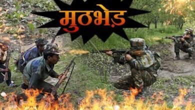 Photo of BREAKING मुठभेड़ में मारे गए 12 नक्सलियों के शव को जिला अस्पताल लाया गया