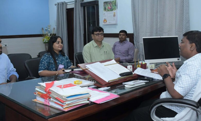 रायपुर के प्रभारी मंत्री कश्यप ने वर्षा पूर्व नगर निगम की तैयारियों की समीक्षा की 1 Raipur's in-charge minister Kashyap reviewed the preparations of the Municipal Corporation before the rains.