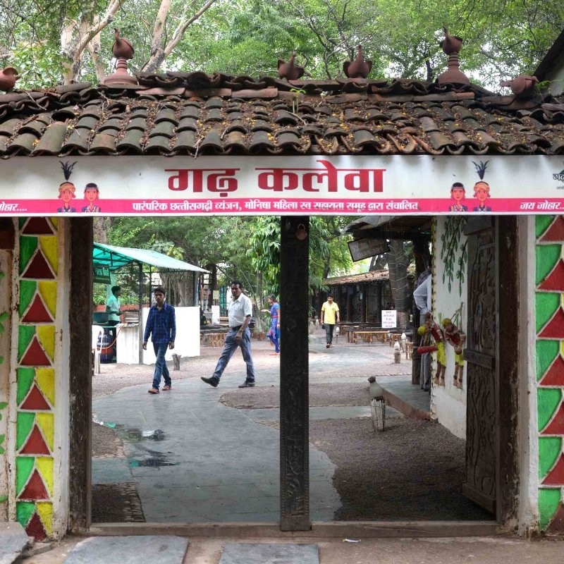 Collector Korba directed for renovation of Garh Kaleva