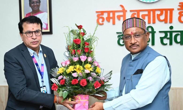 मुख्यमंत्री से एसबीआई के मुख्य महाप्रबंधक चंद्रशेखर शर्मा ने की सौजन्य मुलाकात 1 SBI Chief General Manager Chandrashekhar Sharma paid courtesy call on the Chief Minister