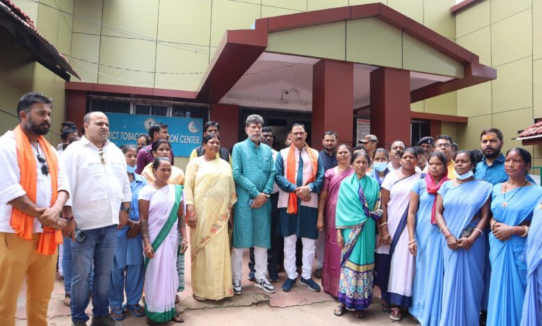 स्वास्थ्य मंत्री श्याम बिहारी जायसवाल ने जशपुर जिला चिकित्सालय का किया निरीक्षण 1 Health Minister Shyam Bihari Jaiswal inspected Jashpur District Hospital