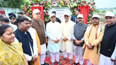 Photo of मुख्यमंत्री विष्णु देव साय ने लगाया बेल का पौधा
