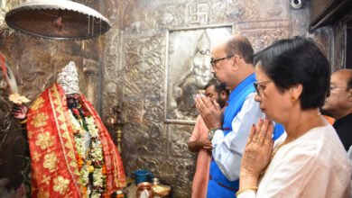 Photo of मनोनीत राज्यपाल रमेन डेका ने मां काली से लिया आशीर्वाद