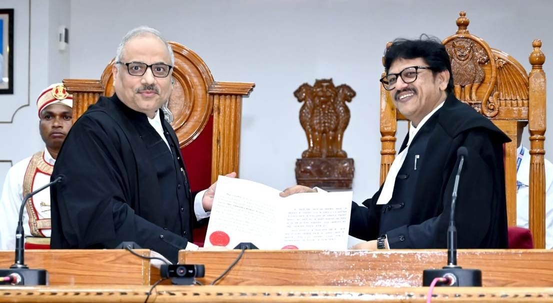 Chief Justice Ramesh Sinha administered oath to two additional judges.