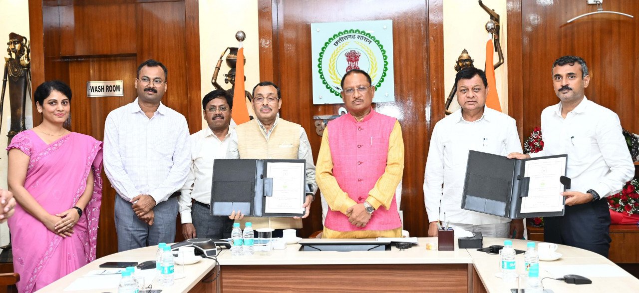 MoU signed in presence of Chief Minister Sai and Minister Dewangan