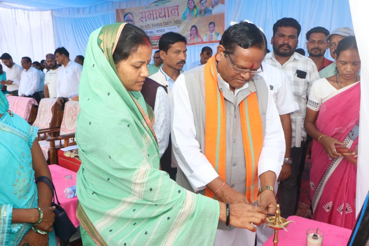 Take maximum benefit of public problem solving camp: Minister Rajwade
