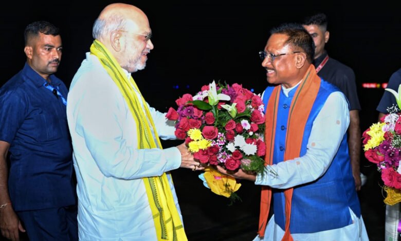 छत्तीसगढ़ को मिलने जा रही है फॉरेंसिक साइंस की बड़ी सौगात, अमित शाह करेंगे भूमिपूजन 1 Union Home Minister Amit Shah reached the capital Raipur on a three-day visit to Chhattisgarh.