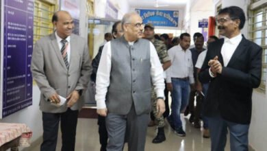 Photo of रमेश सिन्हा ने प्रधान जिला एवं सत्र न्यायालय जशपुर का किया निरीक्षण