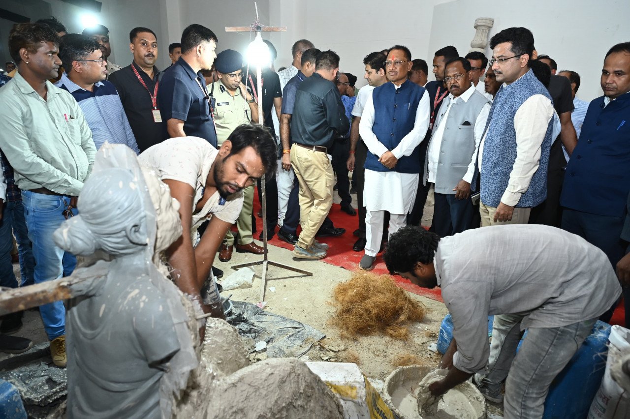CM Sai Shaheed Veer Narayan Singh arrived to inspect the museum