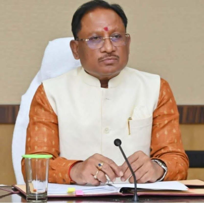 220 bed hospital building will be built in Kunkuri at a cost of Rs 32 crore.