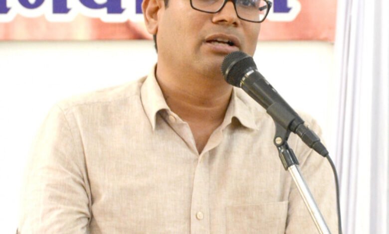 शिक्षा के साथ ही खेलकूद से निखरती है प्रतिभा - प्रभारी मंत्री ओ पी चौधरी 1 Along with education, talent shines through sports - Minister in-charge OP Choudhary