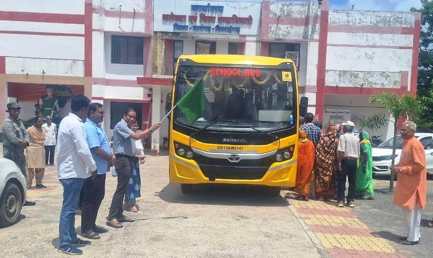 Shri Ramlala Darshan Scheme: 30 devotees of Sarangarh leave for Ayodhya