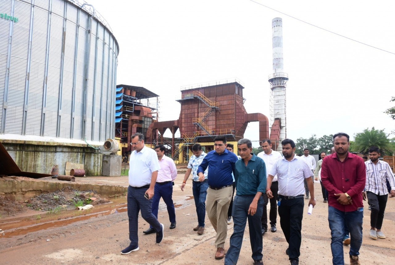 Secretary Bhim Singh inspected maize processing, ethanol plant and craft city.
