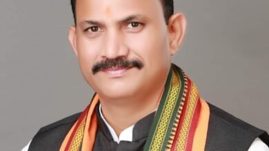 Photo of शासकीय चिकित्सा महाविद्यालयों के सीनियर रेसीडेंट से लेकर प्राध्यापकों के वेतन में हुई ऐतिहासिक वृद्धि