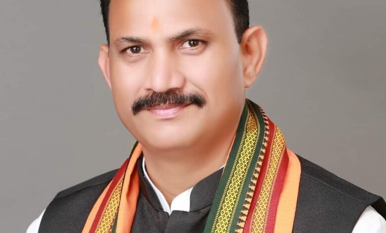 शासकीय चिकित्सा महाविद्यालयों के सीनियर रेसीडेंट से लेकर प्राध्यापकों के वेतन में हुई ऐतिहासिक वृद्धि 1 Historic increase in the salaries of senior residents and professors of government medical colleges
