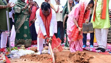 Photo of मंत्री राजवाड़े ने कुदरगढ़ में नवीन विश्राम गृह का किया भूमिपूजन